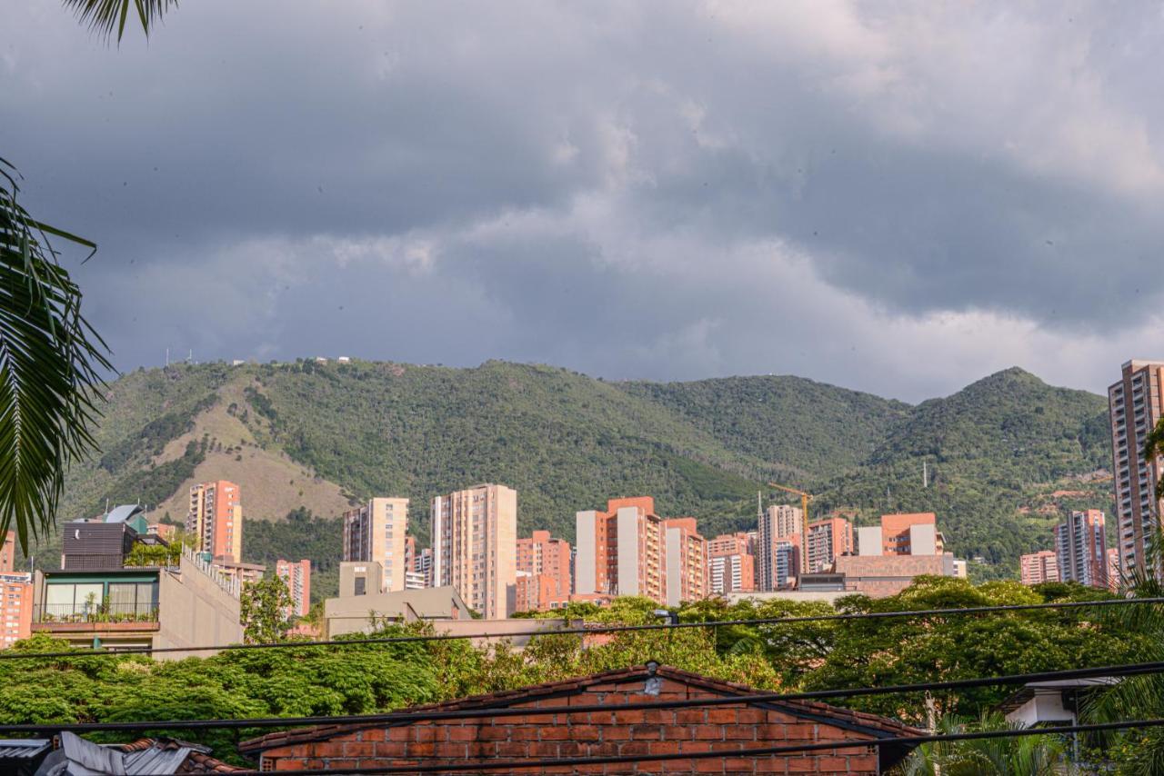 Ferienwohnung Apartamento Lleras Ac Hot Tub Medellín Exterior foto